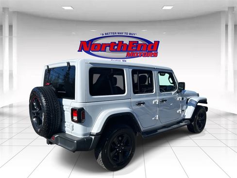 Used 2021 Jeep Wrangler Unlimited Sahara image 3