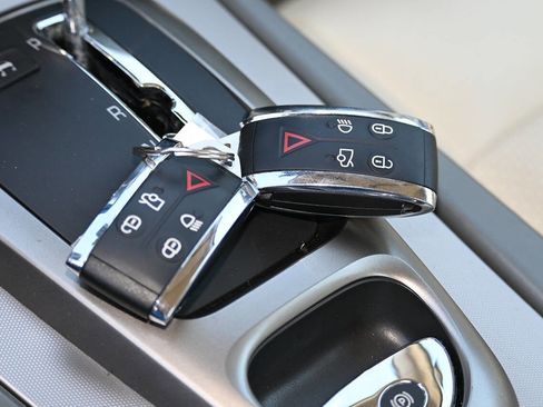 Used 2007 Jaguar XK Convertible RWD image 19