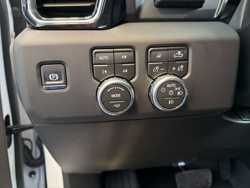 Used 2026 GMC Sierra 1500 Denali image 17