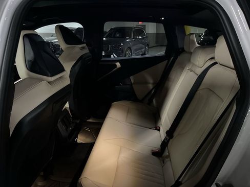 Used 2025 BMW X3 xDrive30i w/ Premium Package image 23