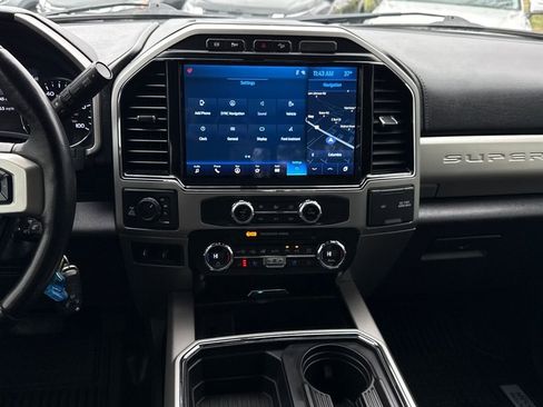 Used 2022 Ford F250 Lariat w/ Black Appearance Package image 20