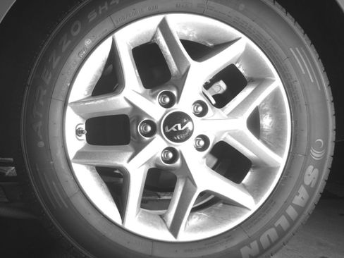 Used 2025 Kia Soul LX w/ LX Technology Package FWD image 23