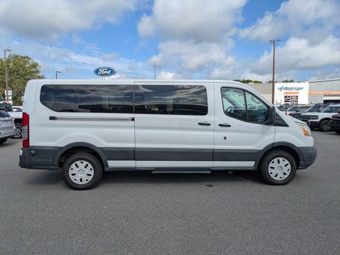 Used 2017 Ford Transit 350 XLT RWD image 3
