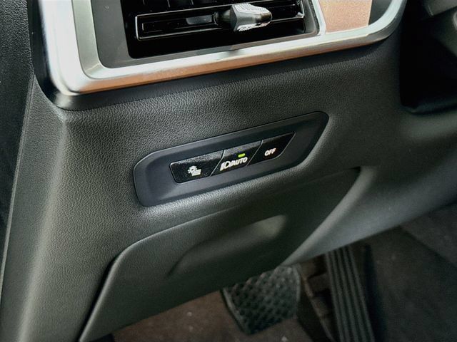 New 2026 BMW X5 xDrive40i AWD/4WD image 10