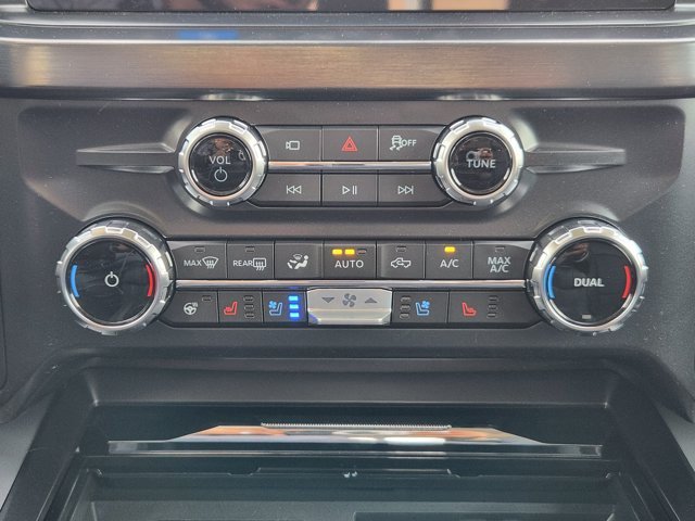 New 2026 Ford F350 Lariat w/ Lariat Premium Package AWD/4WD image 14