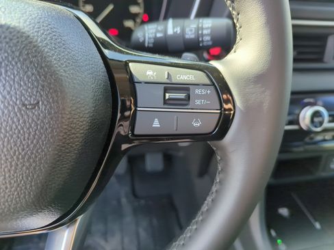 New 2025 Honda Pilot EX-L image 24