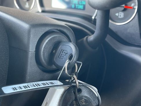 New 2025 GMC Savana 2500 Extended w/ Driver Convenience Package image 16