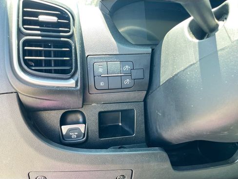Used 2024 RAM ProMaster 2500 w/ Quick Order Package 22G SLT FWD image 10