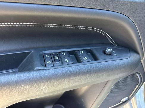 Used 2022 Jeep Compass High Altitude AWD/4WD image 16