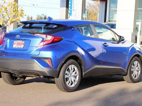 Certified 2019 Toyota C-HR LE FWD image 6