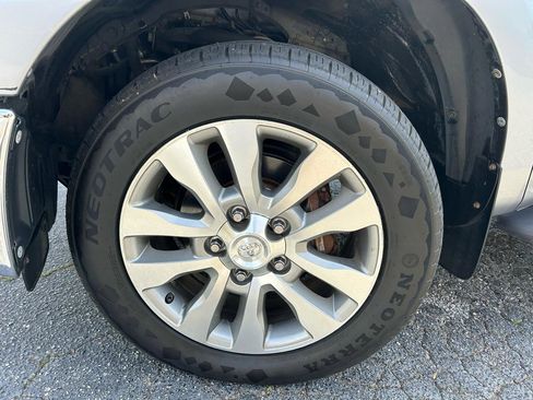 Used 2012 Toyota Tundra Limited w/ Platinum Pkg image 15