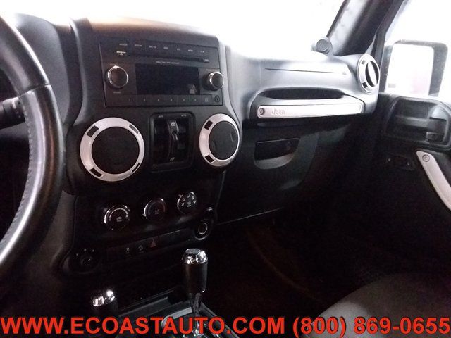 Used 2014 Jeep Wrangler Unlimited Sport w/ Quick Order Package 24S AWD/4WD image 12