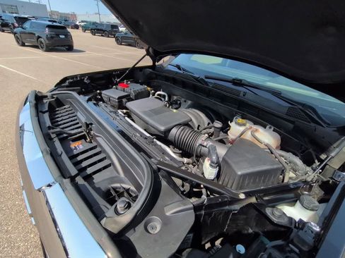 Used 2024 GMC Sierra 1500 SLE w/ Preferred Package image 14