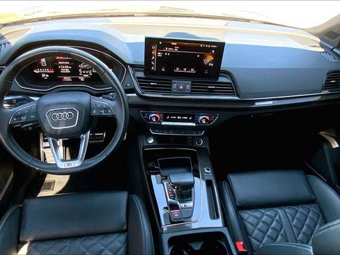 Used 2023 Audi SQ5 Premium Plus w/ Premium Plus Package image 17