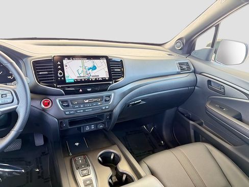 Certified 2025 Honda Ridgeline TrailSport image 24