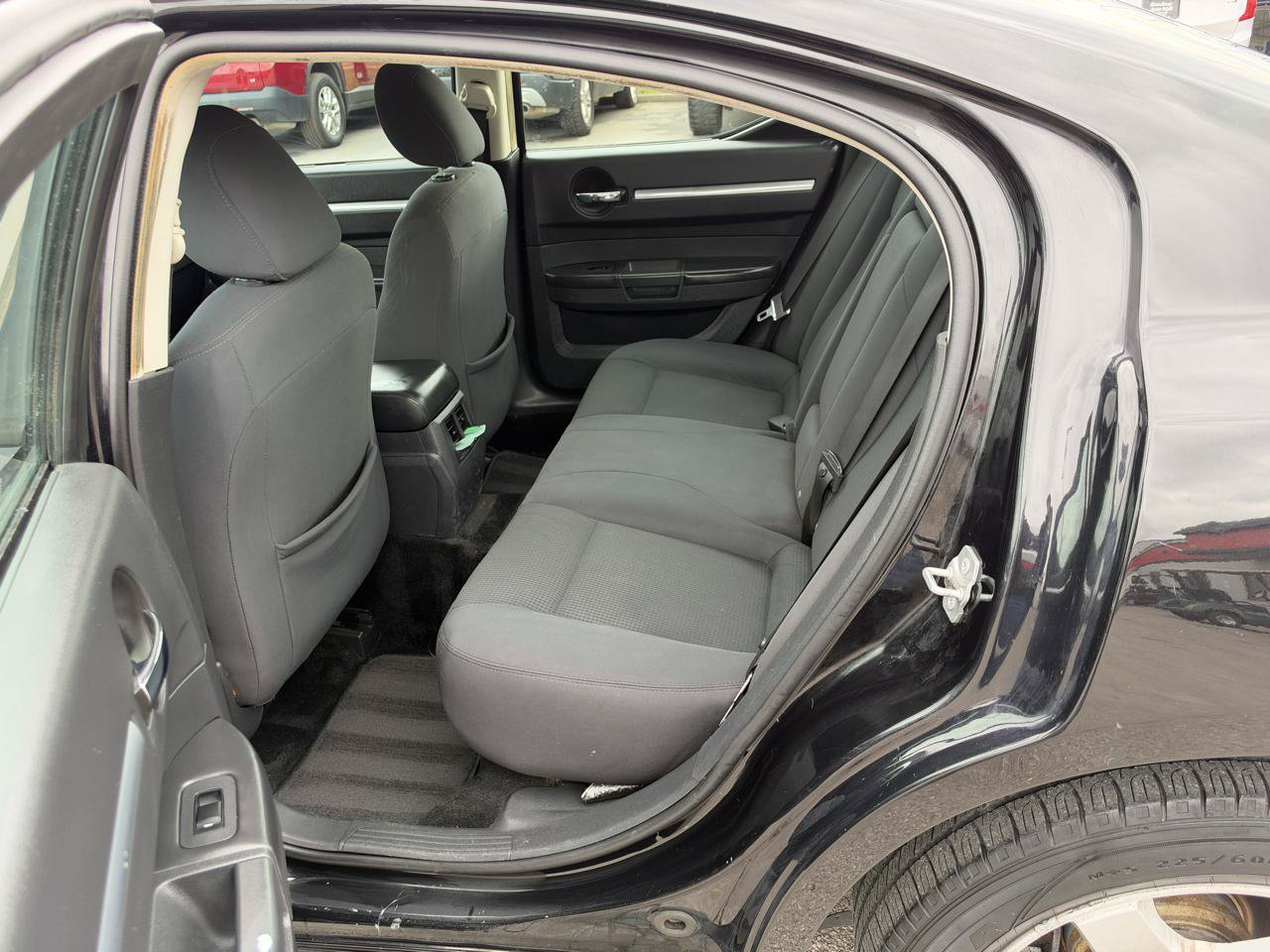 Used 2010 Dodge Charger SXT RWD image 11