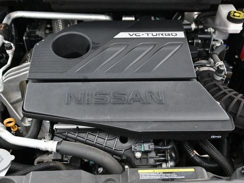 Used 2022 Nissan Rogue SV image 39