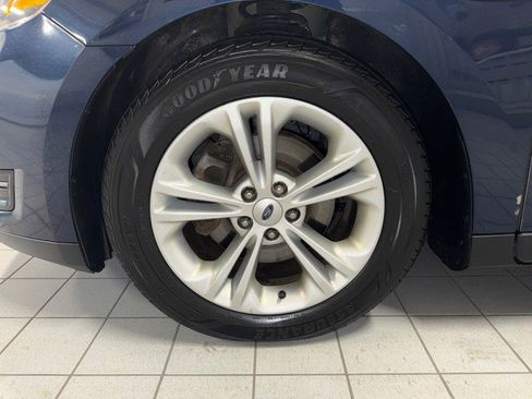 Used 2016 Ford Taurus SEL w/ Equipment Group 201A image 12