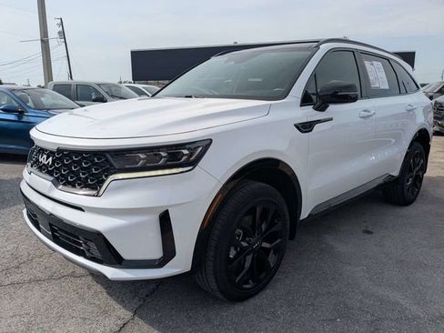 Used 2023 Kia Sorento SX AWD/4WD image 7