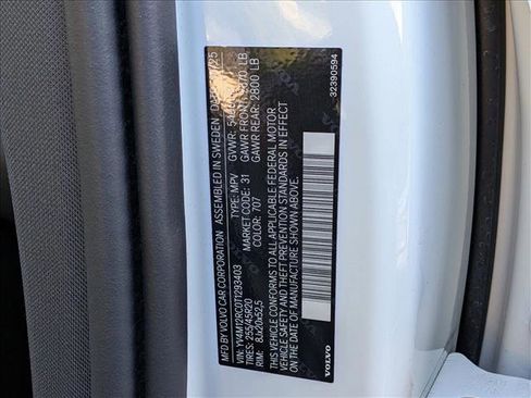 Certified 2026 Volvo XC60 B5 Plus w/ Protection Package Premier image 23