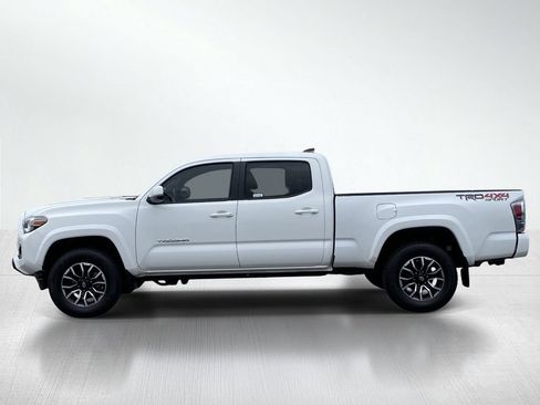 Certified 2020 Toyota Tacoma TRD Sport w/ Technology Package AWD/4WD image 2