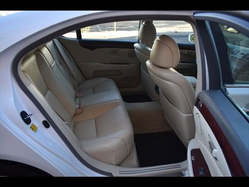 Used 2012 Lexus LS 460 L w/ Luxury Value Edition image 27