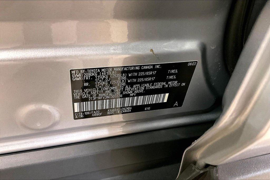 Used 2022 Toyota RAV4 XLE AWD/4WD image 20