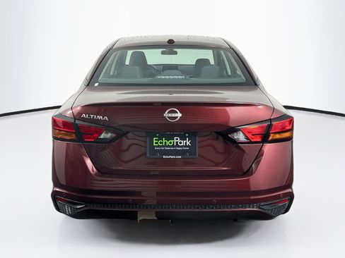 Used 2025 Nissan Altima 2.5 SV FWD image 7