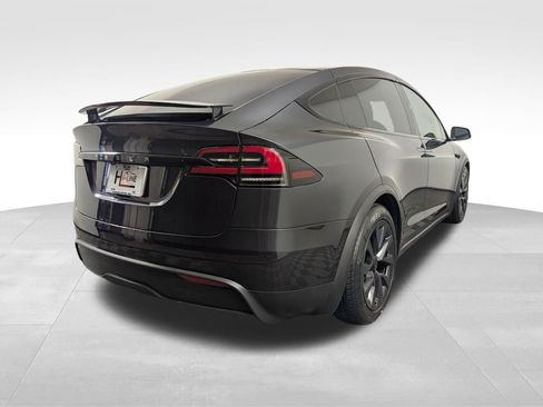 Used 2024 Tesla Model X image 19