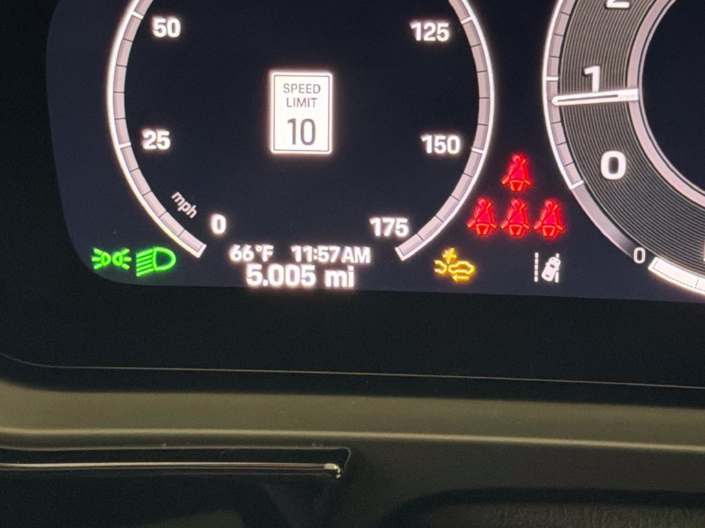 Certified 2026 Porsche Cayenne Coupe AWD/4WD image 22