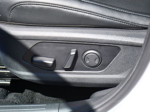 Used 2023 Kia Sportage SX image 23