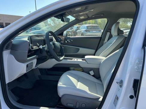 New 2025 Hyundai Ioniq 6 SEL image 22