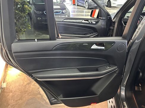 Used 2019 Mercedes-Benz GLS 550 4MATIC w/ Driver Assistance Package image 23