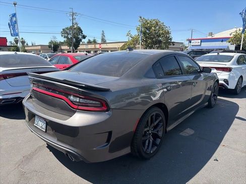 Used 2022 Dodge Charger R/T w/ Blacktop Package RWD image 4