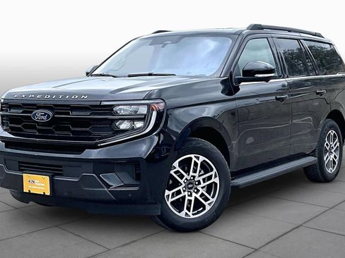 Certified 2025 Ford Expedition Active AWD/4WD image 37