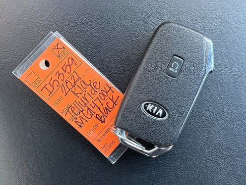 Used 2021 Kia Telluride S image 49