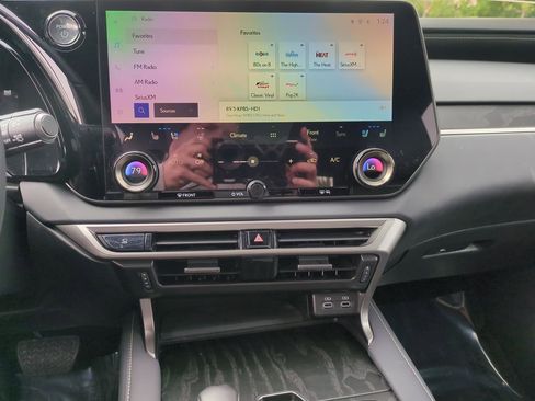 Used 2025 Lexus RX 350h image 24