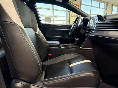 Used 2025 Toyota Camry SE w/ Convenience Package FWD image 25