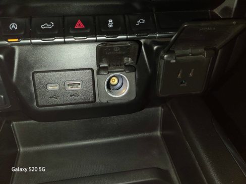 Used 2020 GMC Sierra 1500 Elevation w/ Elevation Value Package image 45