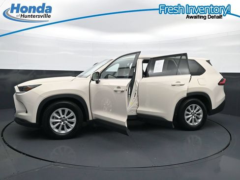 Used 2024 Toyota Grand Highlander FWD image 47