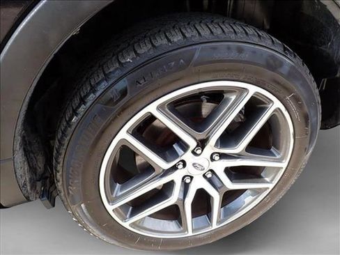 Used 2019 Ford Explorer Sport w/ Equipment Group 401A AWD/4WD image 7