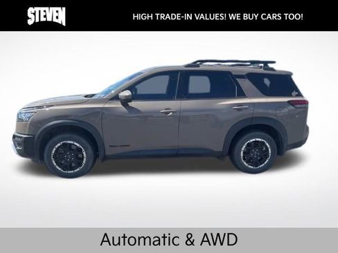 Used 2023 Nissan Pathfinder Rock Creek AWD/4WD image 3