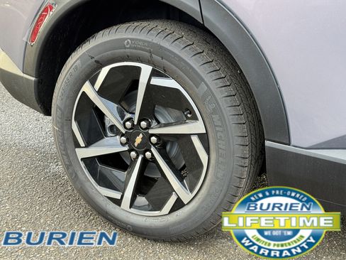 New 2026 Chevrolet Equinox EV LT image 36