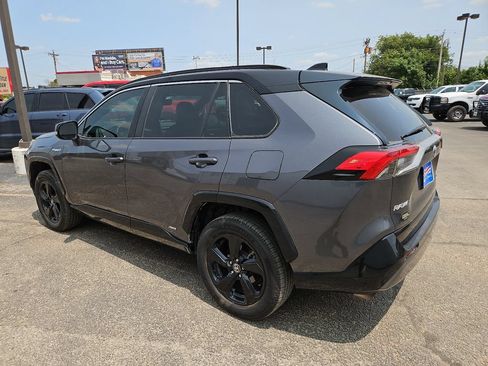 Used 2021 Toyota RAV4 XSE AWD/4WD image 7
