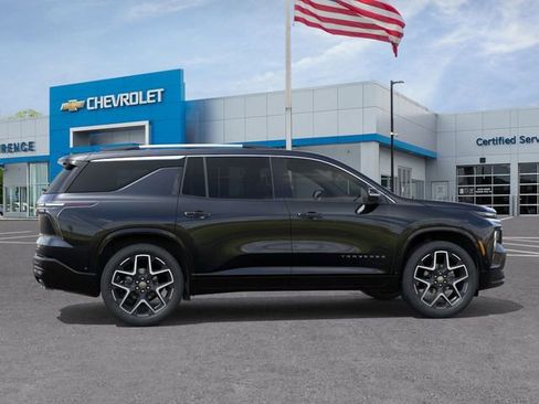 New 2026 Chevrolet Traverse High Country w/ LPO, Floor Liner Package image 5