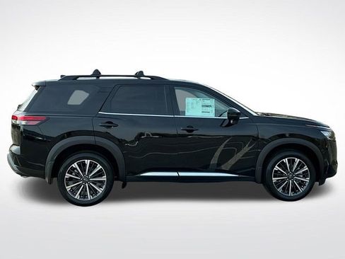 New 2026 Nissan Pathfinder Platinum image 8