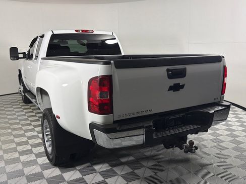 Used 2011 Chevrolet Silverado 3500 LTZ w/ LTZ Plus Package AWD/4WD image 7