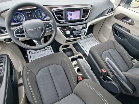 Used 2023 Chrysler Voyager LX FWD image 19