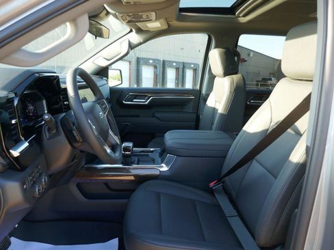New 2026 Chevrolet Silverado 1500 LT Trail Boss w/ LT Trail Boss Premium Package AWD/4WD image 16