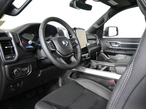 Used 2025 RAM 1500 Big Horn AWD/4WD image 22